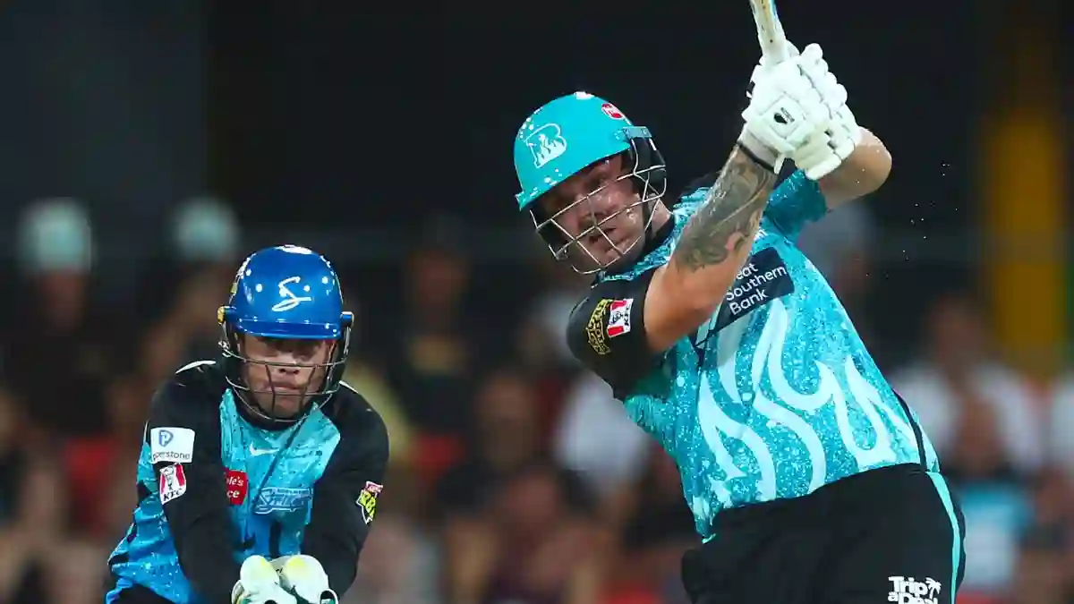 BBL 13 | Josh Brown Scripts History With 12 Sixes Vs Adelaide Strikers